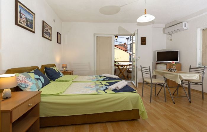 Bogdanoski Studios & Guest Rooms