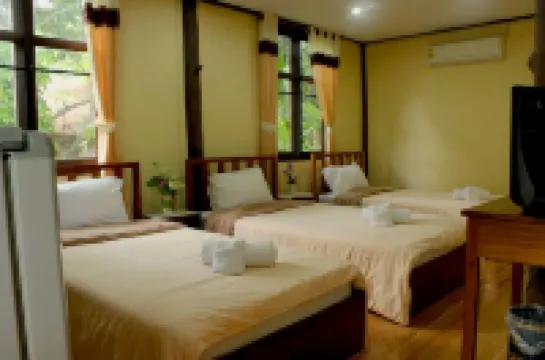 Baanphuthadol Hotels in Mae Hong Son