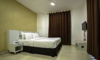 Star Emirates Inn