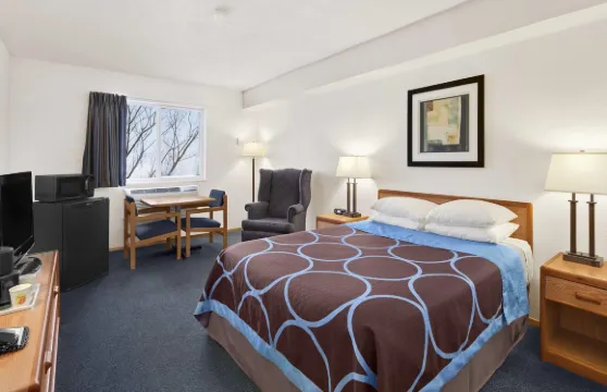 斯威夫特速8酒店