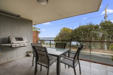 5 Knots Metung Отели в г. Метунг