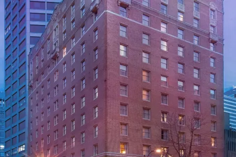 Mayflower Park Hotel