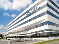 Novotel Muenchen Airport - Newly Renovated Отели в г. 
