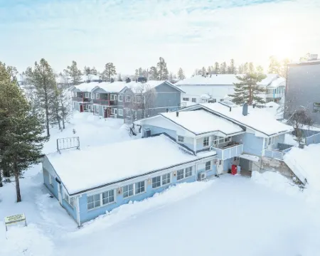 クーケリ アパートメンツ サーリセルカのホテル