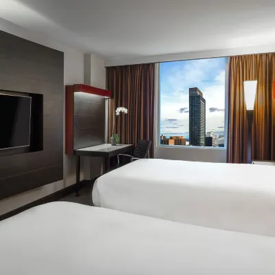 Hyatt Regency Toronto Hotels near Second City Toronto