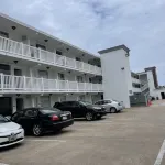 Oceans 2700 - parking