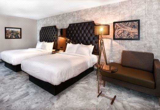 홀리우드 인 스위트 호텔 간단한 외관