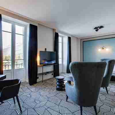 Le Palace De Menthon Rooms