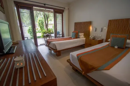 Blue Ocean Resort Отели рядом с достопримечательностью «RD Wine Castle»