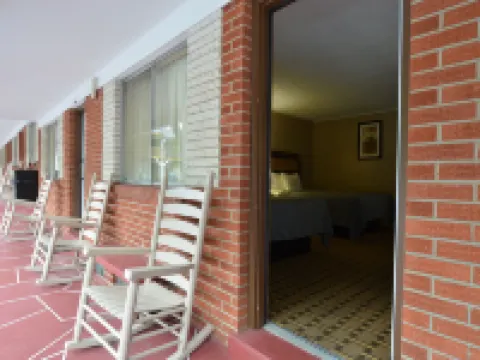 Travelowes Motel - Maggie Valley Hotels in Maggie Valley