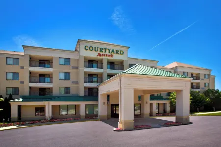 Courtyard Philadelphia Plymouth Meeting Отели рядом с достопримечательностью «Парк РОЙЧЕСТЕР»