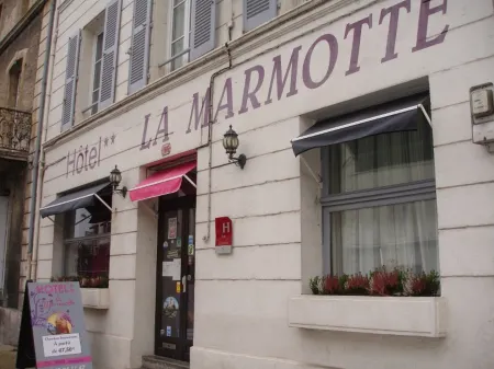 Hôtel de La Marmotte Отели в г. Гранзе-Гри