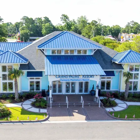 Grand Palms Resort
