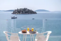 Nelly's Apartments - Ocean View