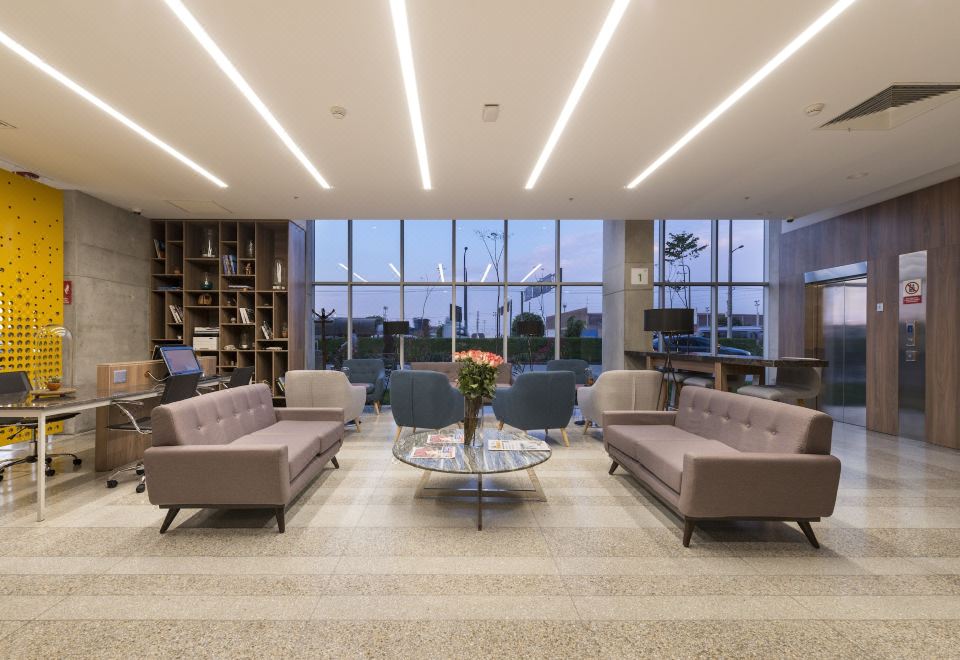 홀리데이 인 - 리마 에어포트