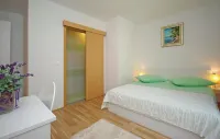 Apartments Pavlinovic