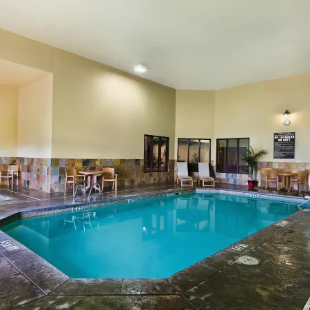 Oxford Suites Pendleton