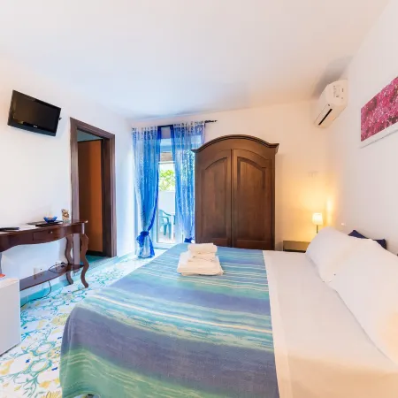 Maison Twentyfive - Guest House - Bed and Breakfast