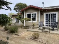 Bide-A-Wee Inn and Cottages