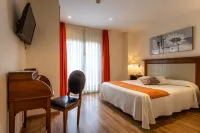 Hotel Valle de Cabezón - Mountain view