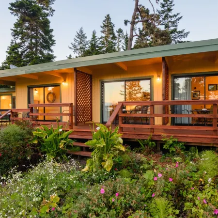 Inn at Buckhorn Cove
