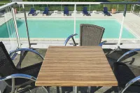 Cit'Hotel les Alizés - Pool