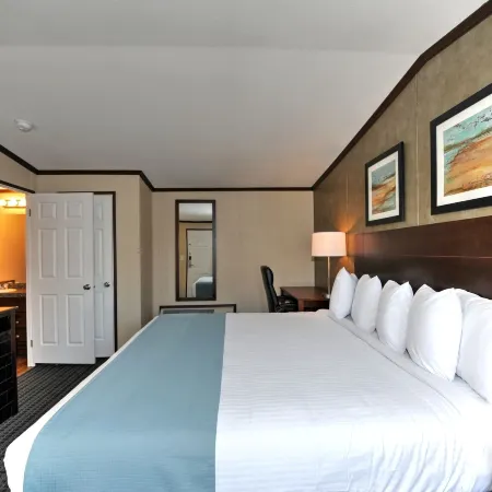 Instalodge Hotel and Suites Karnes City