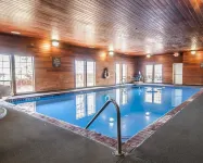 Comfort Inn & Suites - Pools