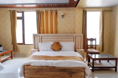 Hotel Snr Grand Hotels in Ghangaria