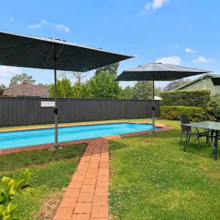 Avondel Motor Inn