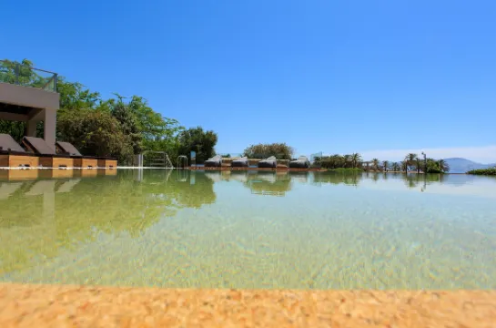 180 South Seaside Hotel