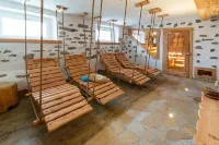 Hotel Arcangelo 3 Stelle Superior فنادق في Cogolo