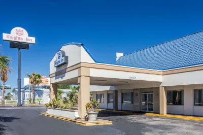 Knights Inn Plant City Hotels near Hibbett Sports