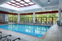 DoubleTree by Hilton Tulsa - Warren Place - Pools