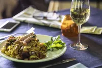 Amadei Hotel Figaro & Apartments Hotels in Пезаро