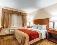 Quality Inn & Suites - parkir