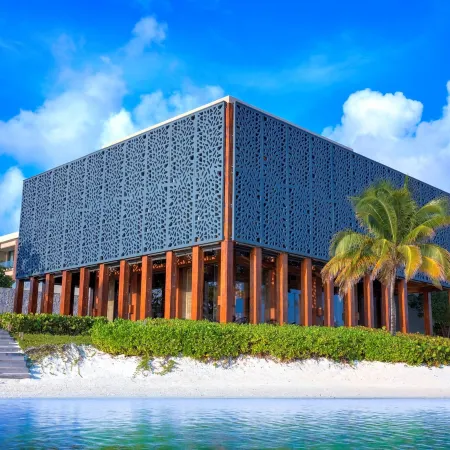 Nizuc Resort & Spa