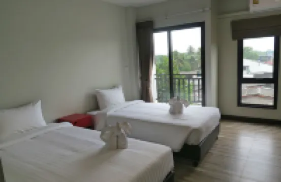 Good Morning Hotel at TakuaPa