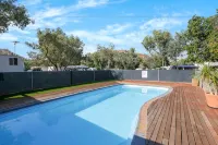 Aaok Moondarra Caravan Park - piscina