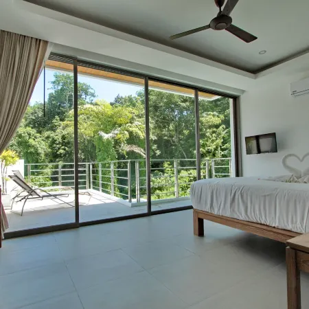 Ya Nui Beach Villas