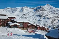 Hôtel Village Montana by Les Etincelles Hôtels à proximité de : Le Lagon Tignes
