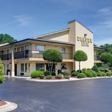 Deluxe Inn - Fayetteville I-95