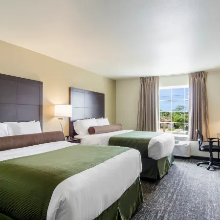 Cobblestone Hotel & Suites - Torrington