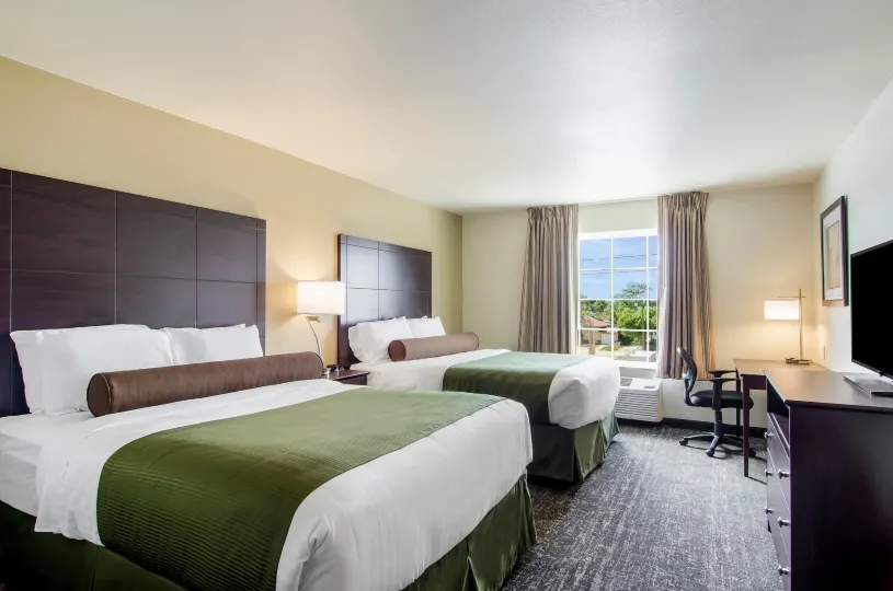 Cobblestone Hotel & Suites - Torrington