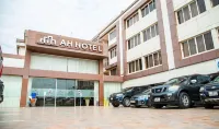AH HOTEL AND CONFERENCE - Parking