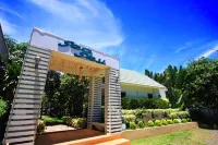 Sea-Sky Resort - bar