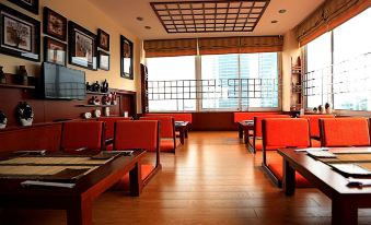 Moon View Hotel