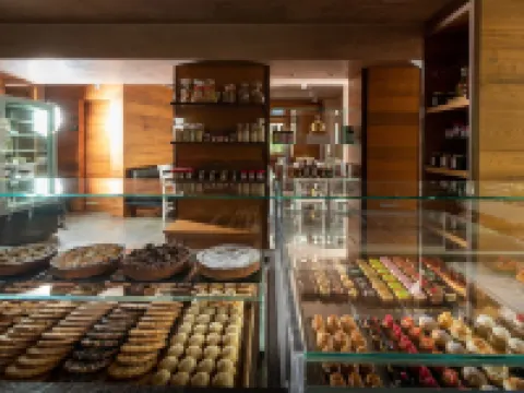 ソットヴェント ラグジュアリー ホスピタリティ ボルミオのホテル