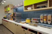 Home2 Suites by Hilton Mobile International Airport - breakfast