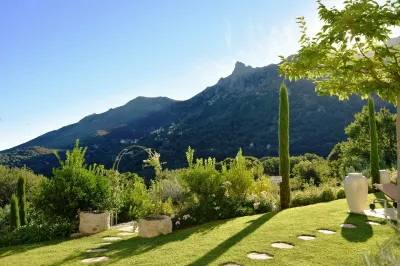 Hôtel Cas'Anna Lidia - Domaine de Charme Hôtels à proximité de : Plage de Nichjaretu